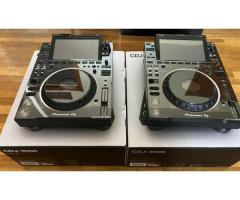 Pioneer CDJ 3000, CDJ 2000NXS2, DJM 900NXS2 , Pioneer DJM-V10 DJ Mixer