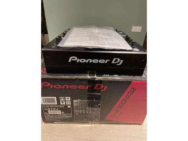 Pioneer CDJ 3000, CDJ 2000NXS2, DJM 900NXS2 , Pioneer DJM-V10 DJ Mixer - 3/8